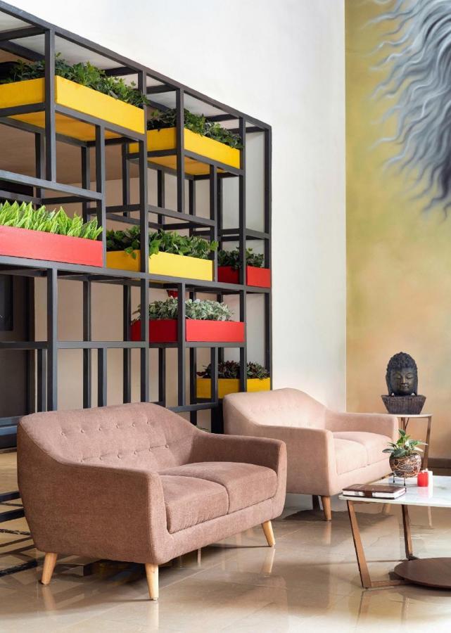 Couch & Cheese Homestel The Most Luxurious Hostel For Working Professionals & Students Pune Eksteriør billede